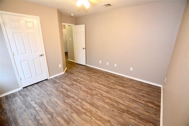 Building Photo - 621 Chestnut Ct