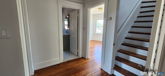 Building Photo - 280 3rd Ave