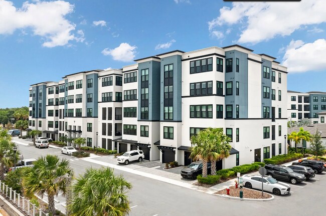 Building Photo - 4950 W Prescott St