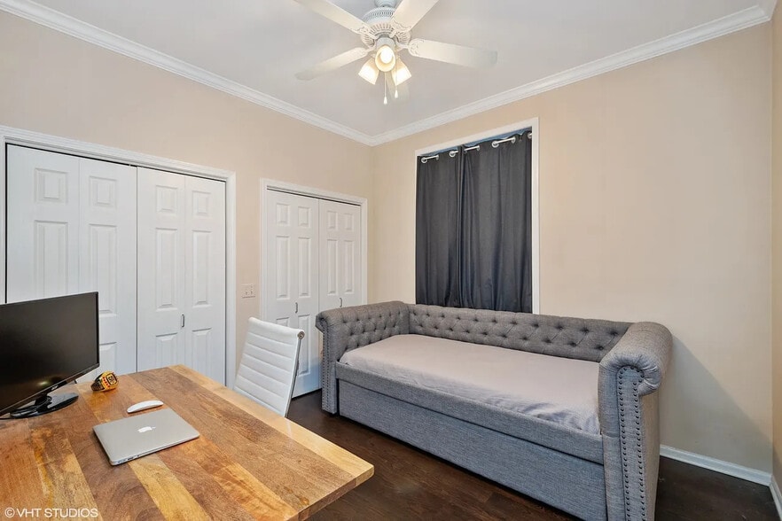 Building Photo - 2117 W Rice St