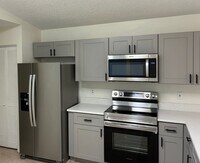 Building Photo - Charming 3-Bedroom Home in East Orlando – ...
