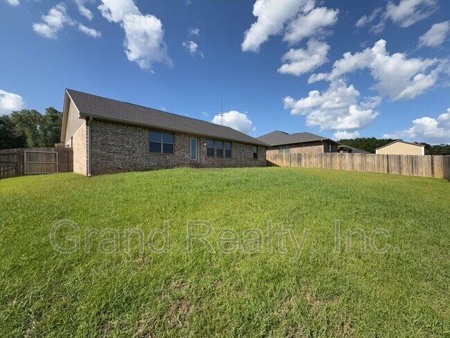 Building Photo - 5004 Hamilton Crossing Blvd