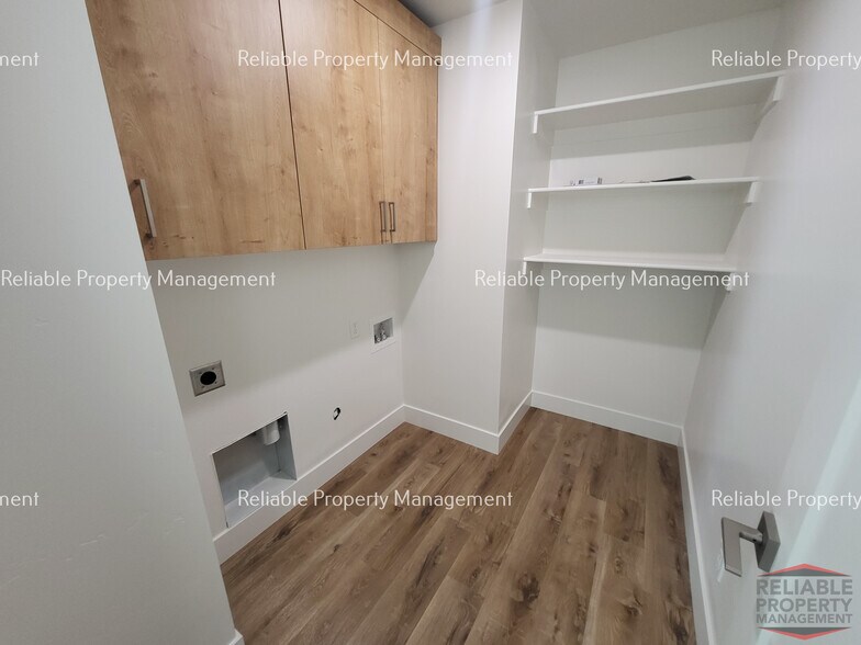 Building Photo - 341 Eliza Joy Ln