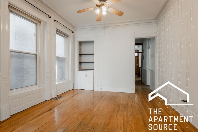 Building Photo - 241 W Scott St