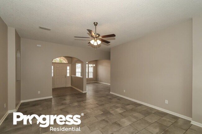 Building Photo - 707 Red Cedar Ct