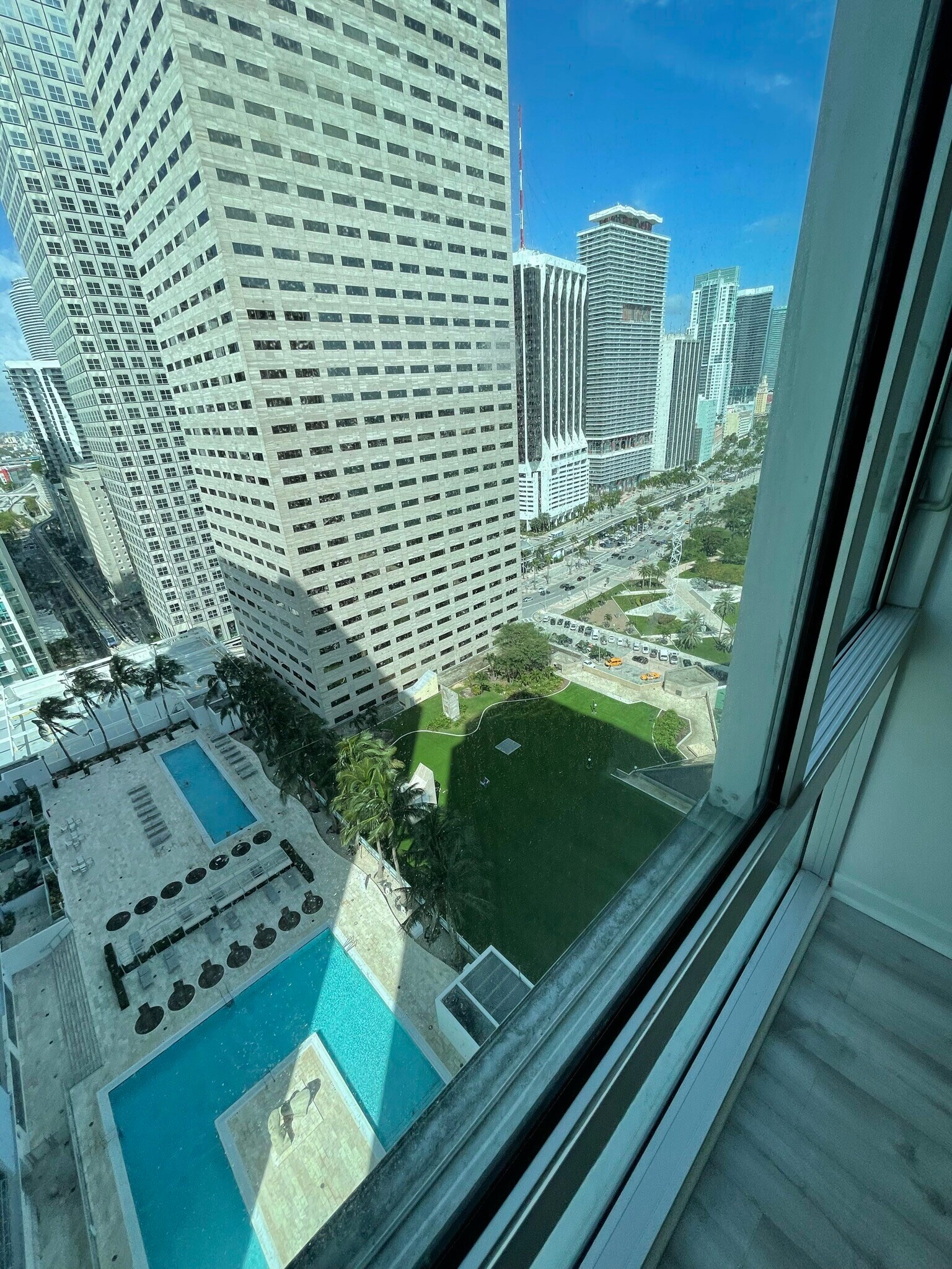 View of 2nd bathroom - 335 S Biscayne Blvd