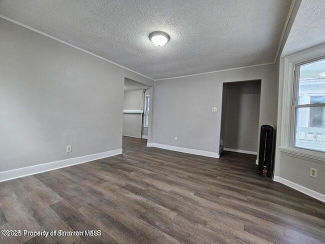 Building Photo - 58 Canaan St