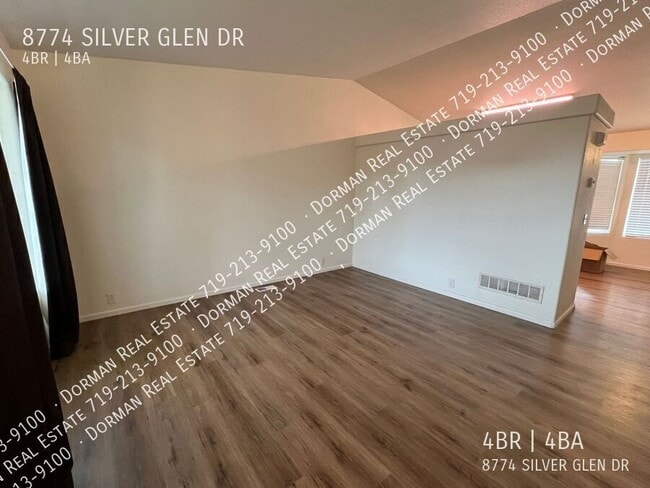 Building Photo - 8774 Silver Glen Dr