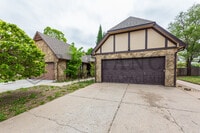 Building Photo - 1518 S Todd Pl