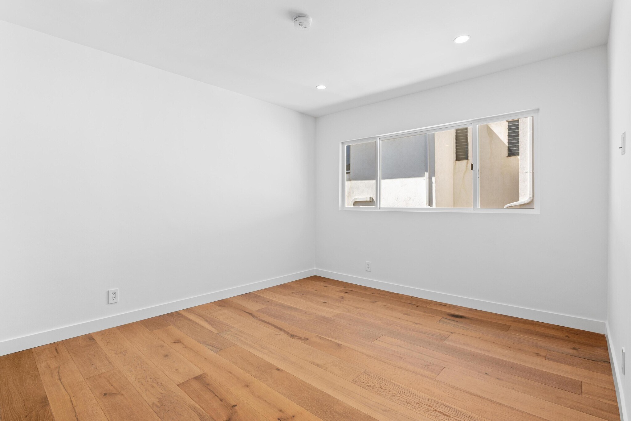 Building Photo - 1127 16th St