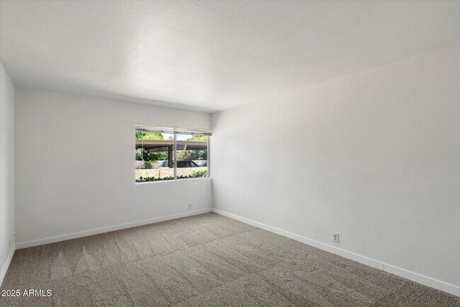 Building Photo - 4630 N 68th St