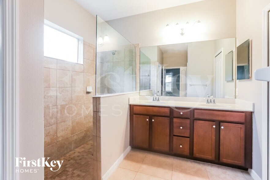 Building Photo - 11438 Fort Lauderdale Pl