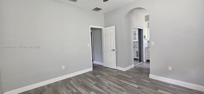 Building Photo - 3311 Merrick Ln