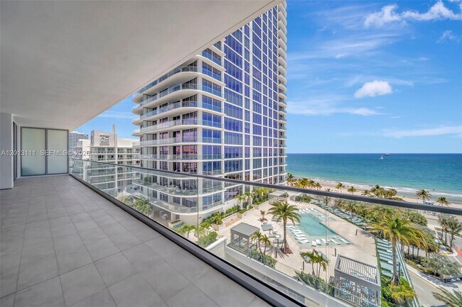 Building Photo - 153 N Seabreeze Blvd