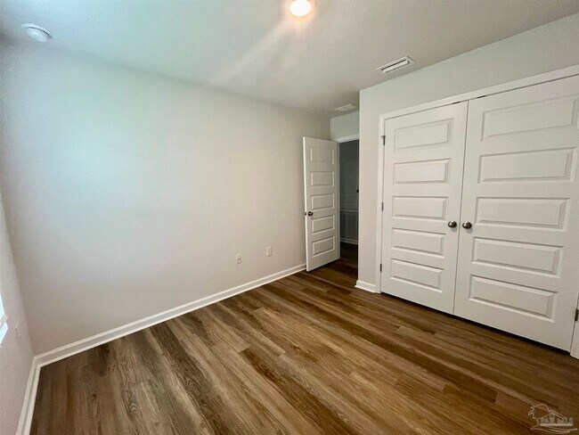 Building Photo - 6219 June Bug Dr