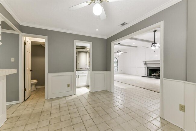 Building Photo - 16019 Stratton Park Dr