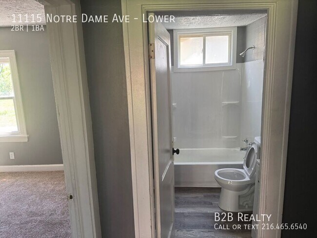 Building Photo - 11115 Notre Dame Ave