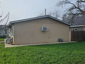 Building Photo - 2704 29th Ave