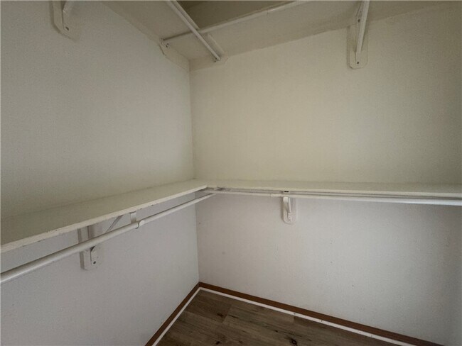 Building Photo - 1302 N 22nd St