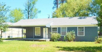 Building Photo - 1107 John Paul Jones Ave