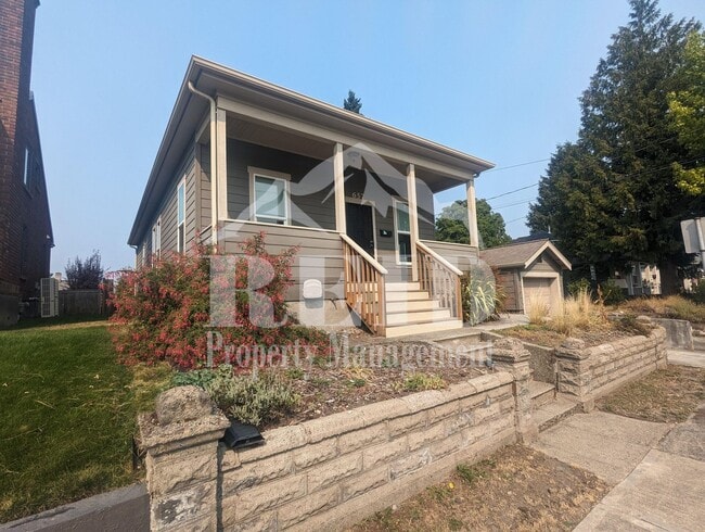 Building Photo - Charming 3-Bedroom Bremerton Home