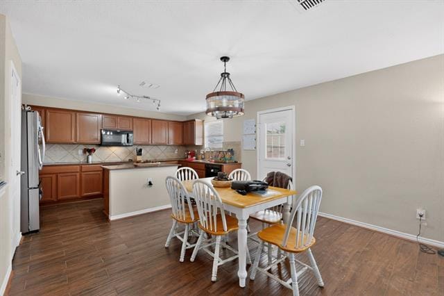 Building Photo - 2435 Castle Pines Dr