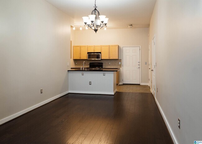 Building Photo - 2020 5th Ave S