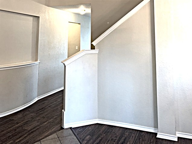 Building Photo - 5008 Odeum Ct