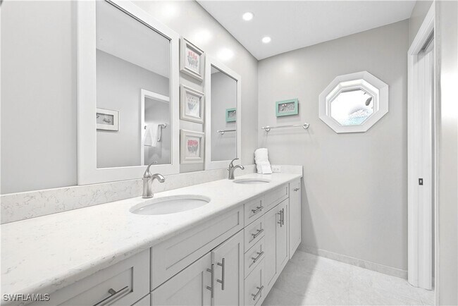 Building Photo - 2261 Kings Lake Blvd
