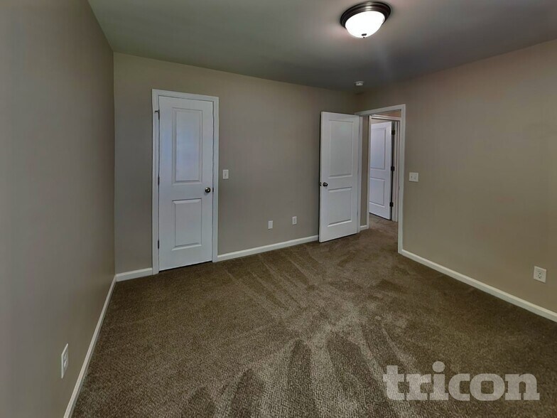 Building Photo - 1090 Heart Pine Dr