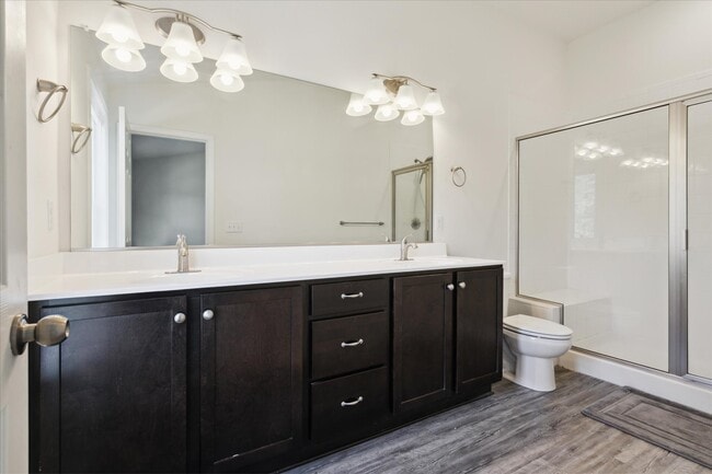 Building Photo - 132 Daybeacon St