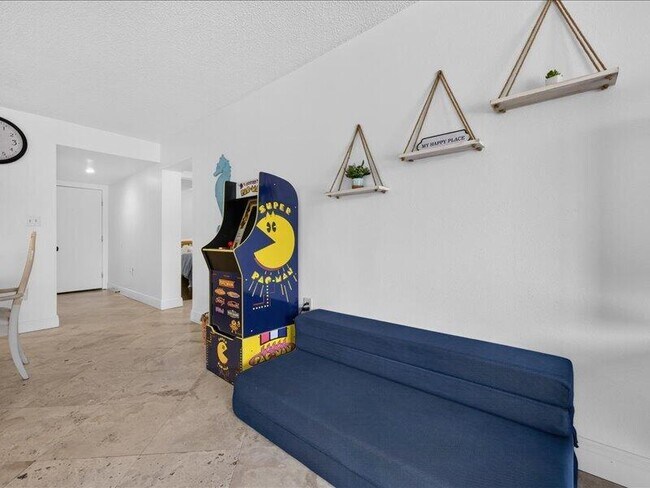 Building Photo - 354 Billfish Ave