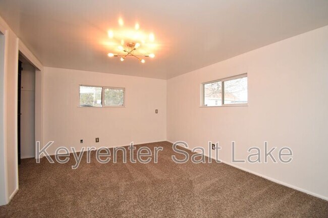 Building Photo - 616 Beynon Ct