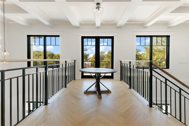 Building Photo - 319 W Frances Ave