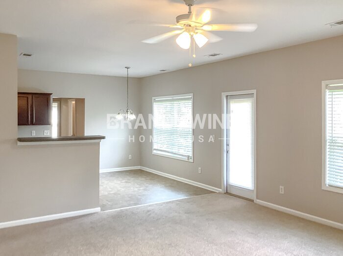 Building Photo - 1742 Dees Dr