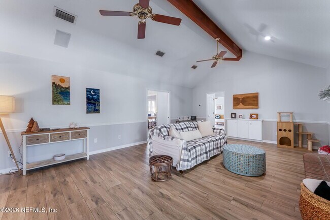 Building Photo - 4340 Blue Heron Dr