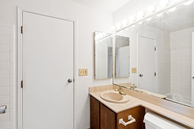 Building Photo - 7221 S Camino Alegre