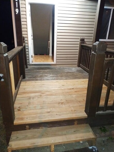 Building Photo - 619 Palisades Dr