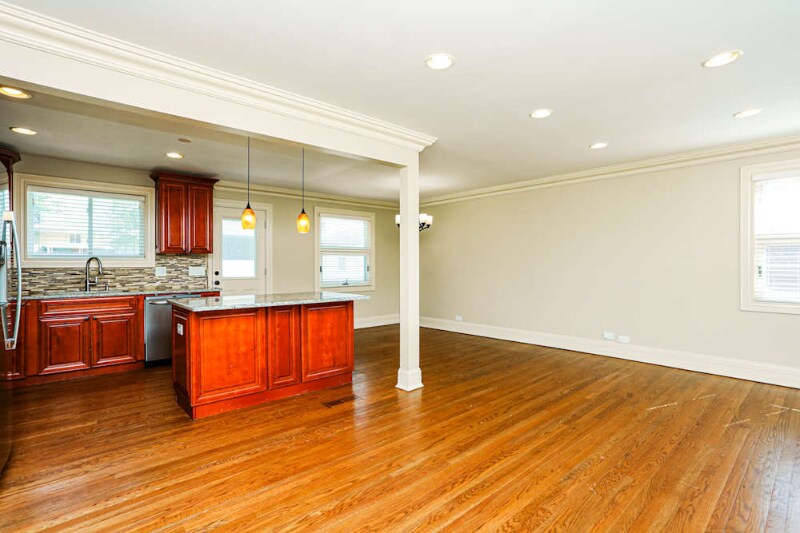 Building Photo - 35 Pamela Dr