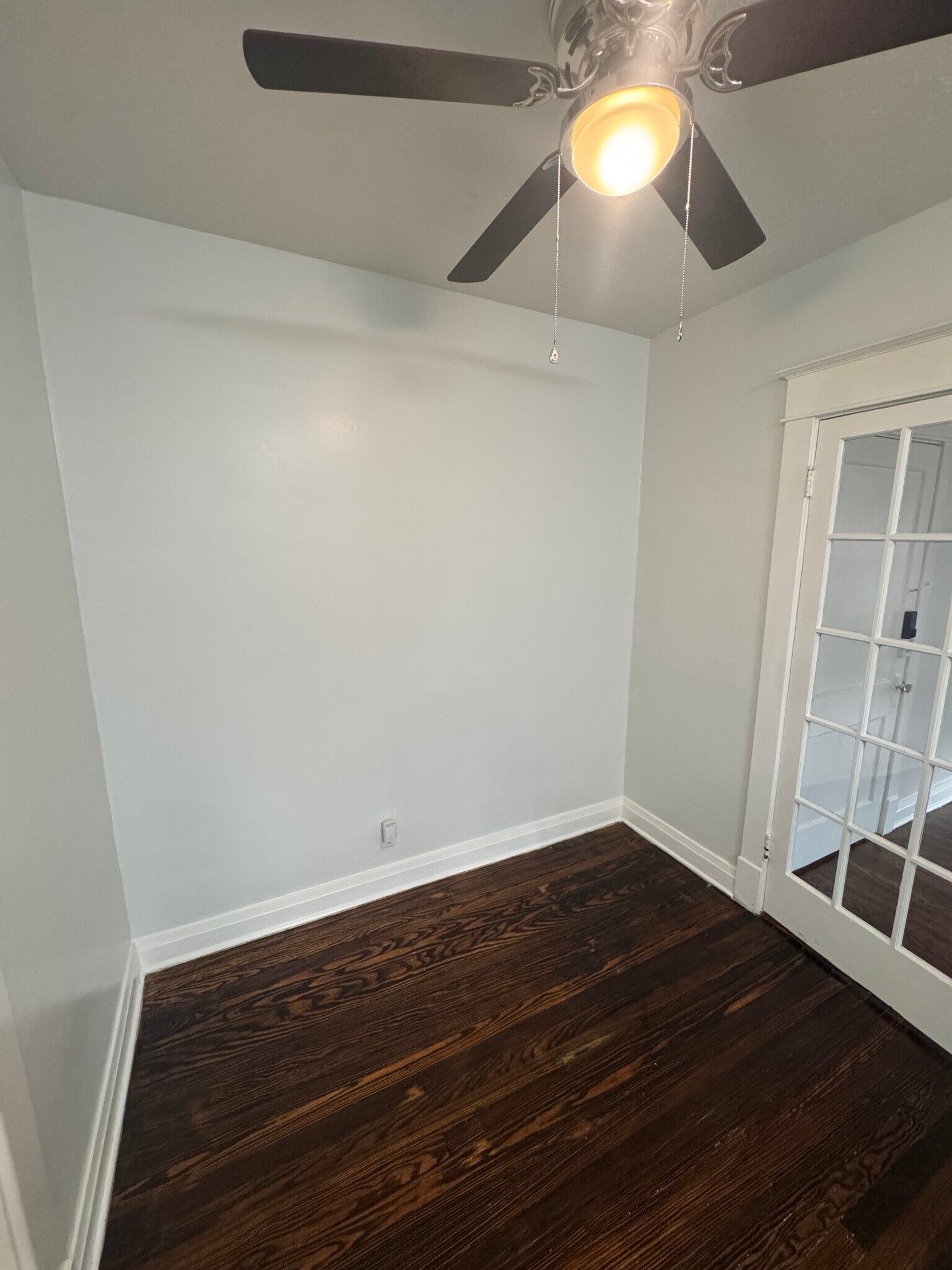 Breakfast nook - 1333 Castlewood Ave