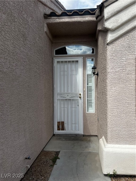 Building Photo - 9688 Emeraude Ave