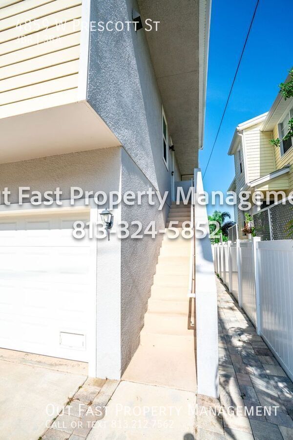 Building Photo - 4859 W Prescott St