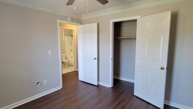 Building Photo - Forrest Pointe Subdivision