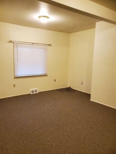 Building Photo - 1055 Saxonburg Blvd