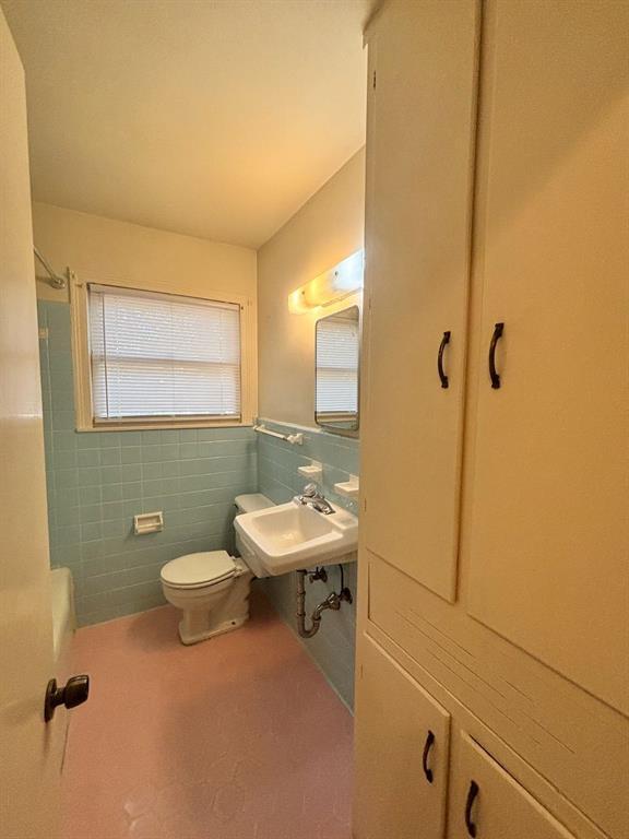 Building Photo - 1408 Romeria Dr