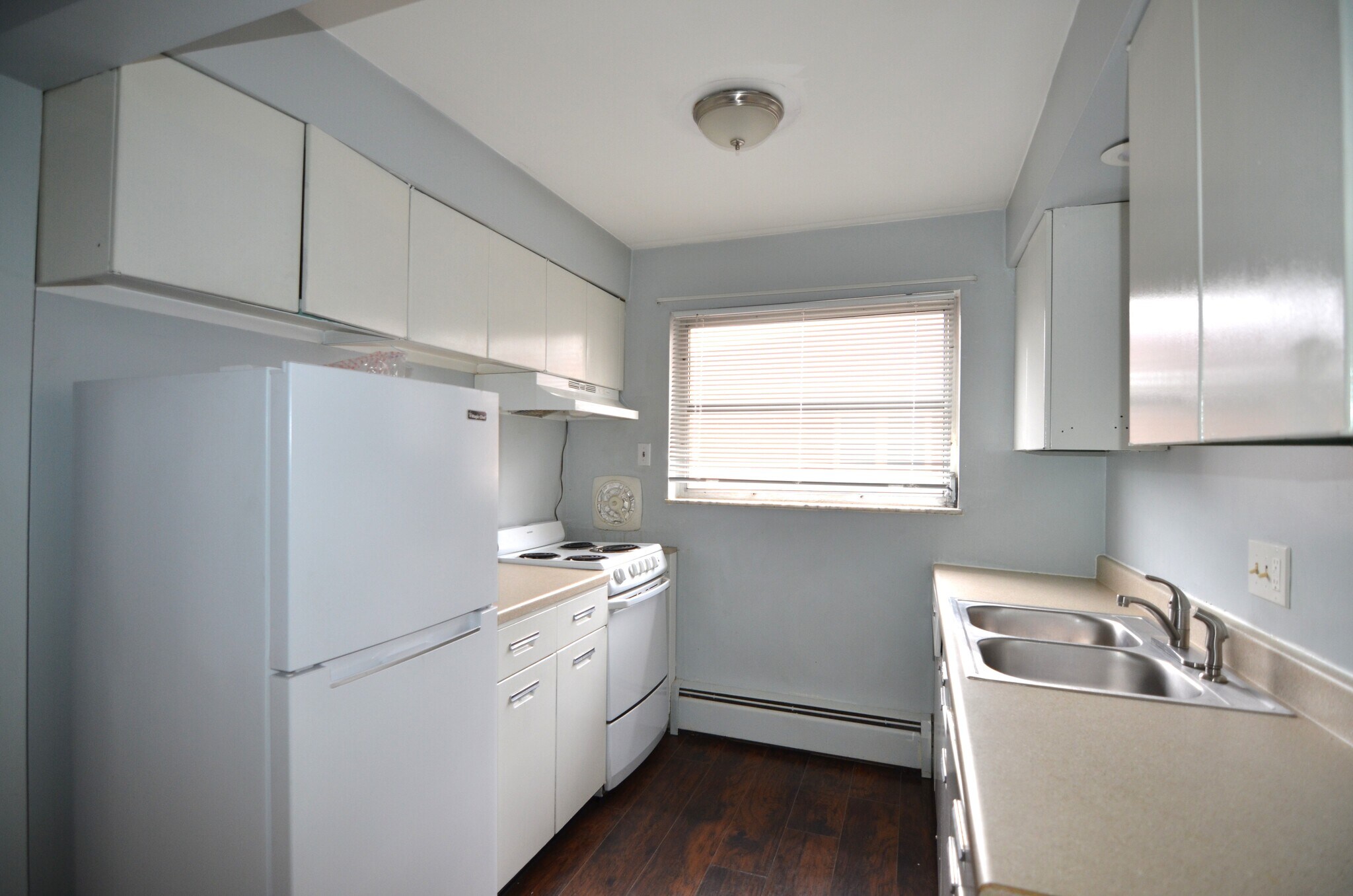 Building Photo - 5846 Robison Rd