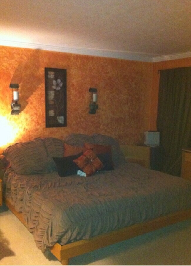 Building Photo - 7925 Mandan Rd