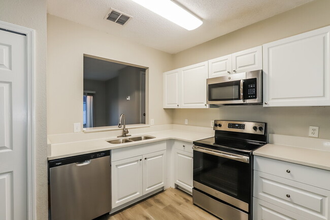 Building Photo - 529 Delido Way