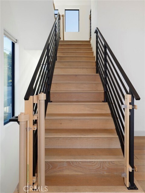 Building Photo - 2400 Glendale Ct