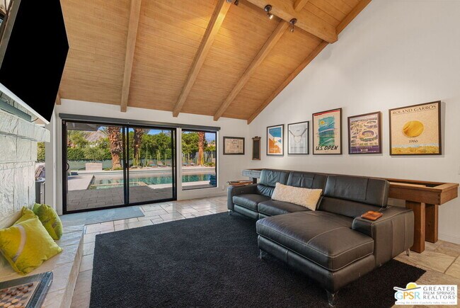 Building Photo - 40563 Desert Creek Ln